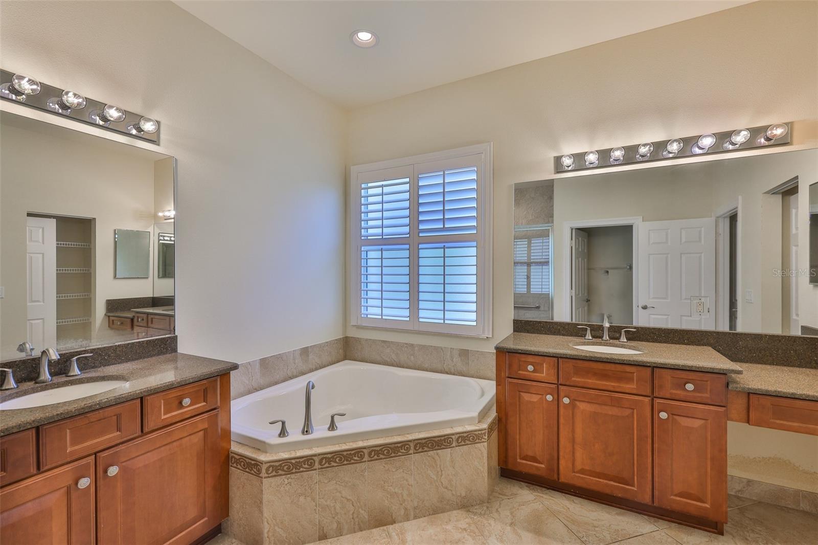 16227 CAPE CORAL DR, WIMAUMA, FL — photo 31