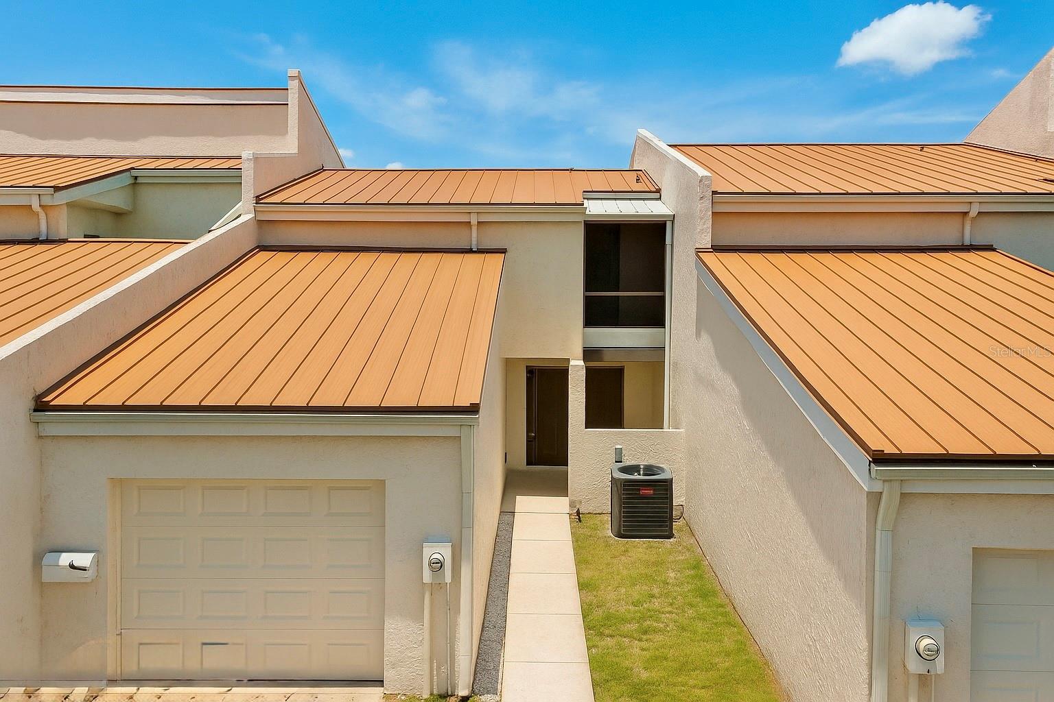 4360 OUTRIGGER LN, TAMPA, FL — photo 2