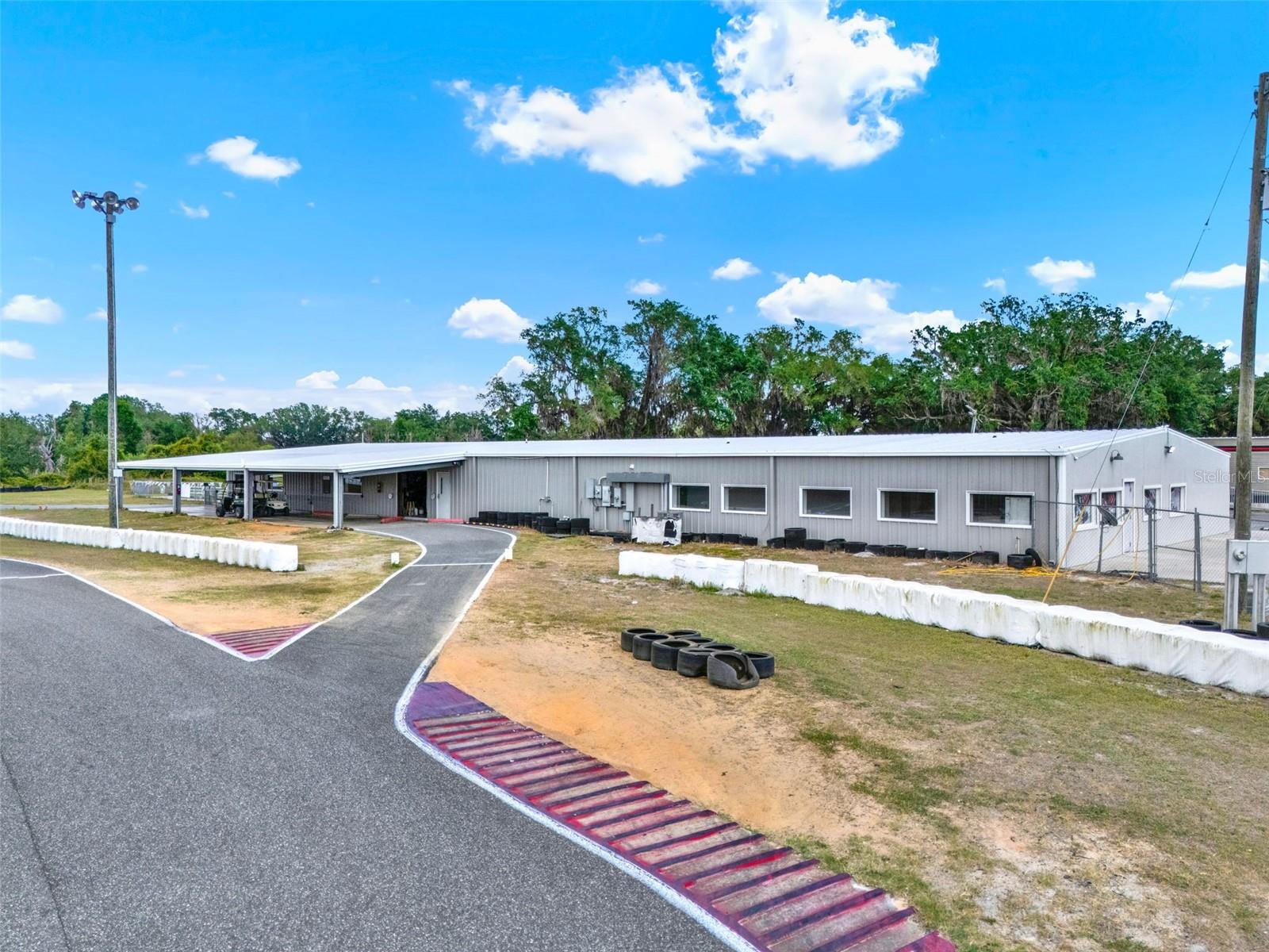 5765 PIT RD, BUSHNELL, FL — photo 3