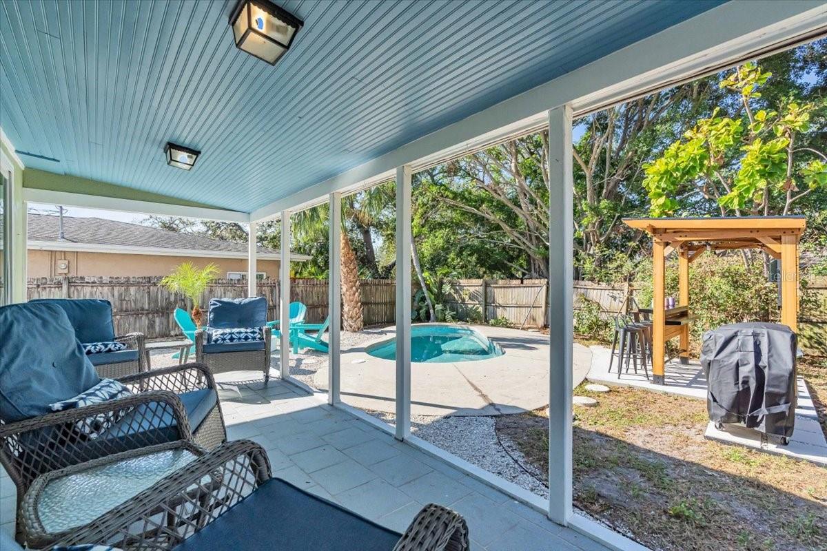 3843 CHAPEL DR, SARASOTA, FL — photo 32