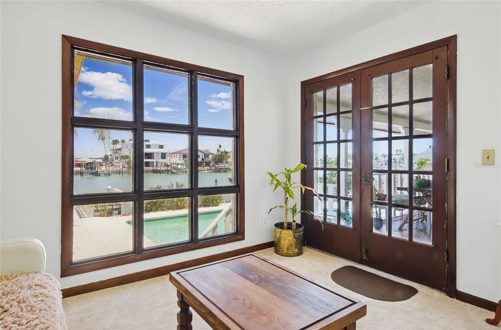 11285 8TH ST E, TREASURE ISLAND, FL — photo 16