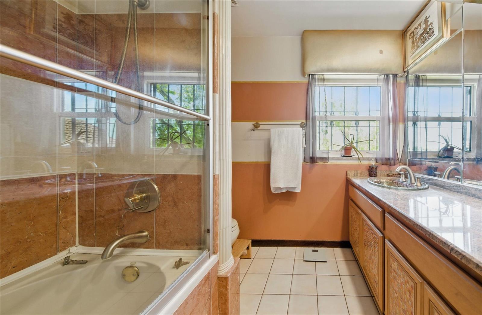 11285 8TH ST E, TREASURE ISLAND, FL — photo 31