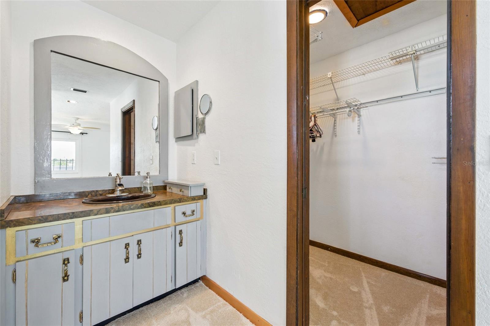 11285 8TH ST E, TREASURE ISLAND, FL — photo 34