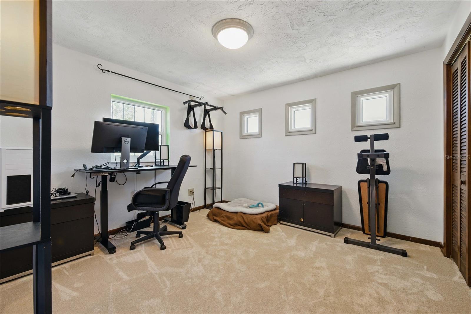 11285 8TH ST E, TREASURE ISLAND, FL — photo 35