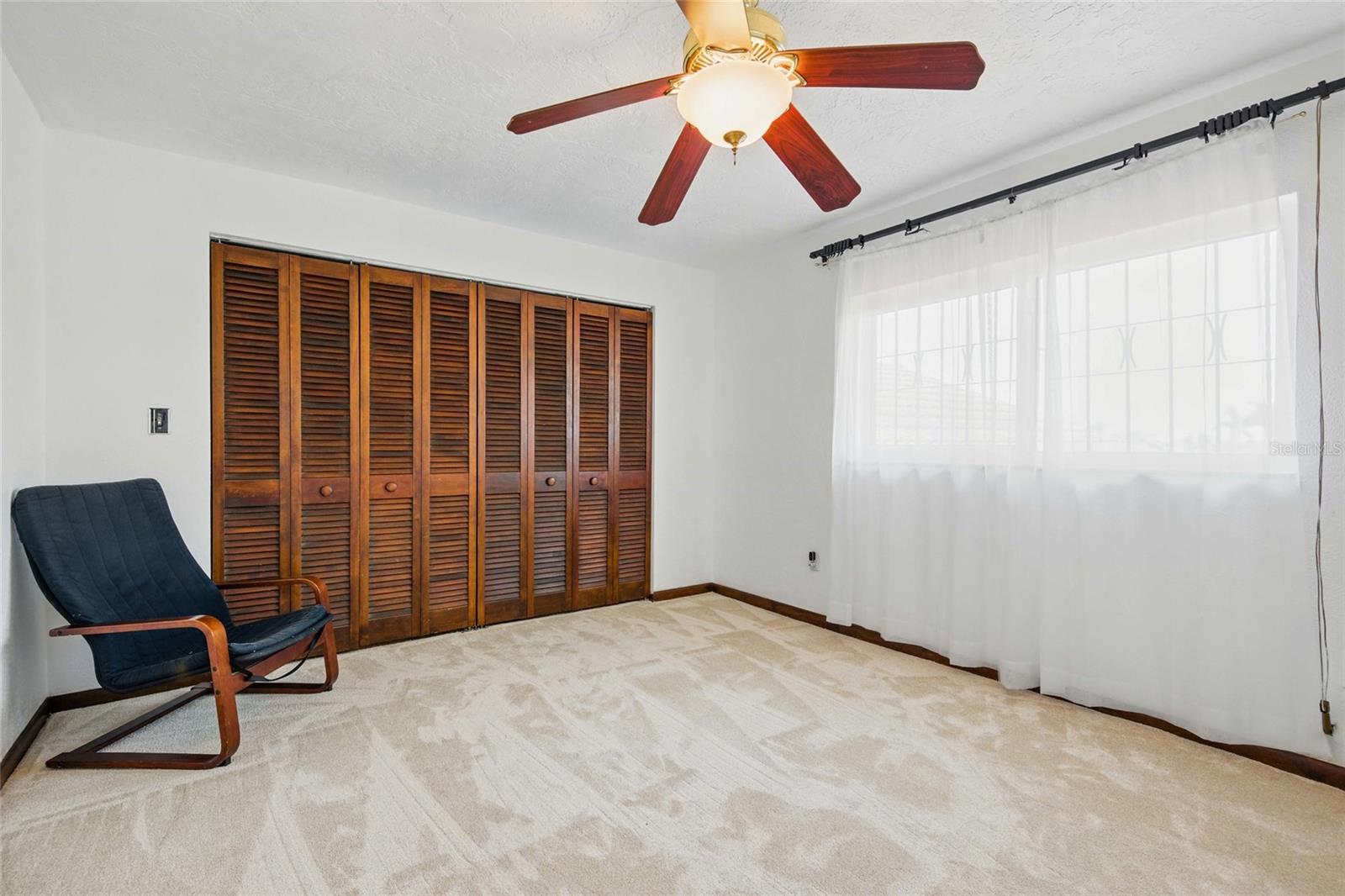 11285 8TH ST E, TREASURE ISLAND, FL — photo 37