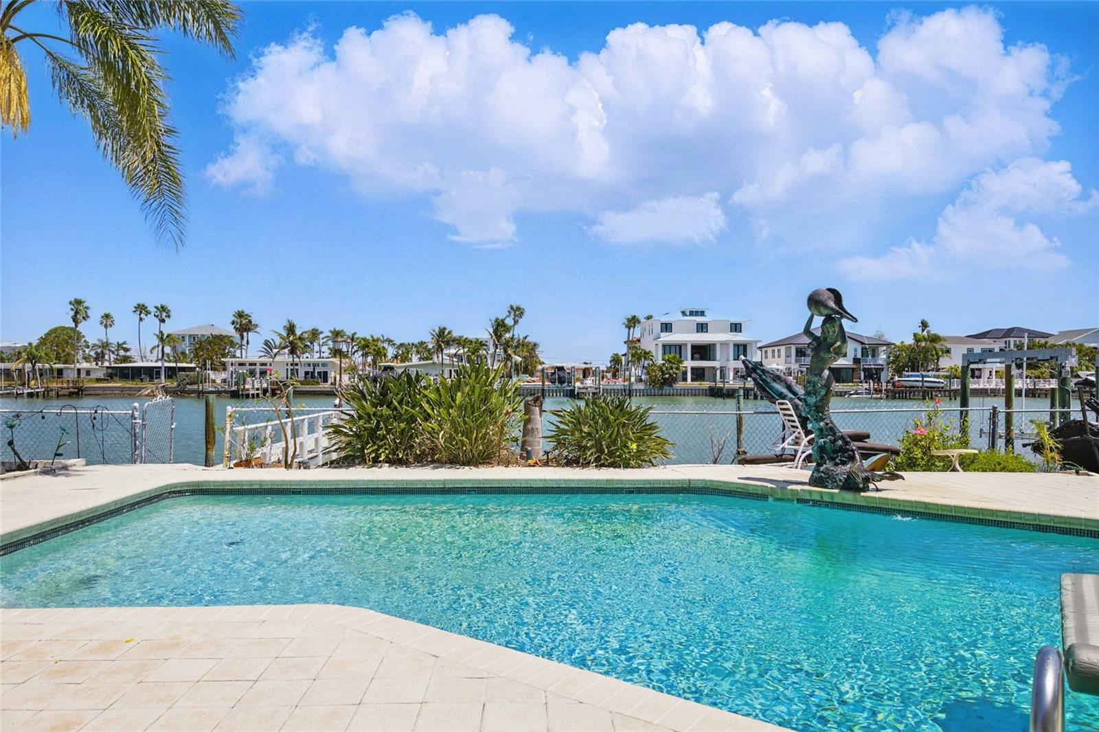 11285 8TH ST E, TREASURE ISLAND, FL — photo 38