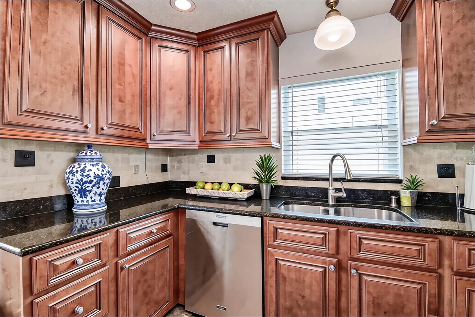 5672 62ND WAY N, ST PETERSBURG, FL — photo 12