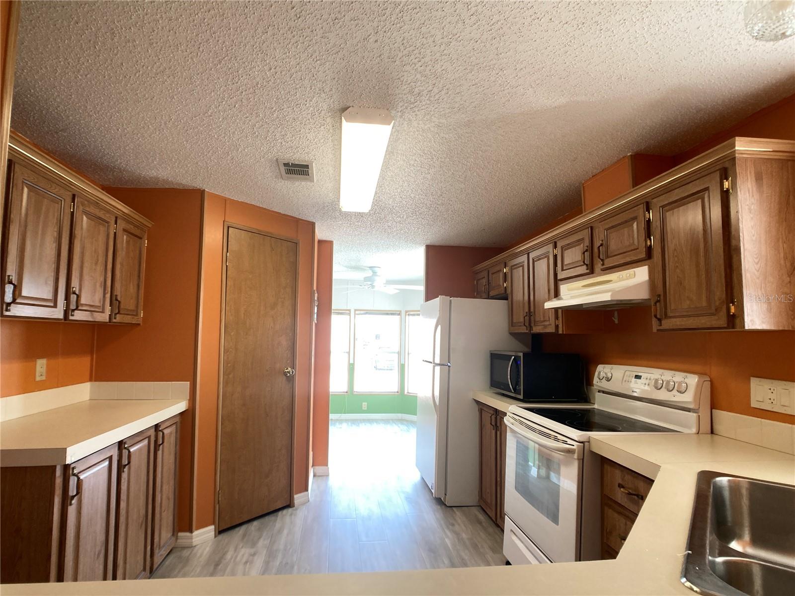 1710 7TH ST SW #85, RUSKIN, FL — photo 8