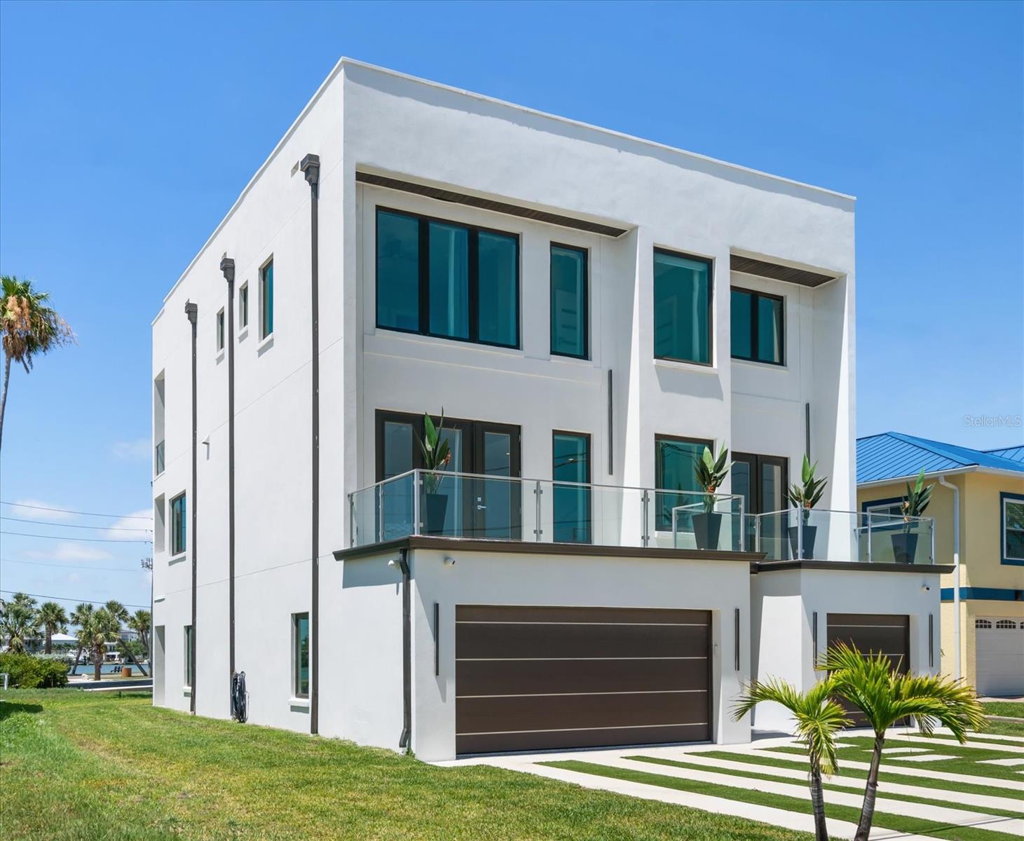 16047 REDINGTON DR, REDINGTON BEACH, FL — photo 2