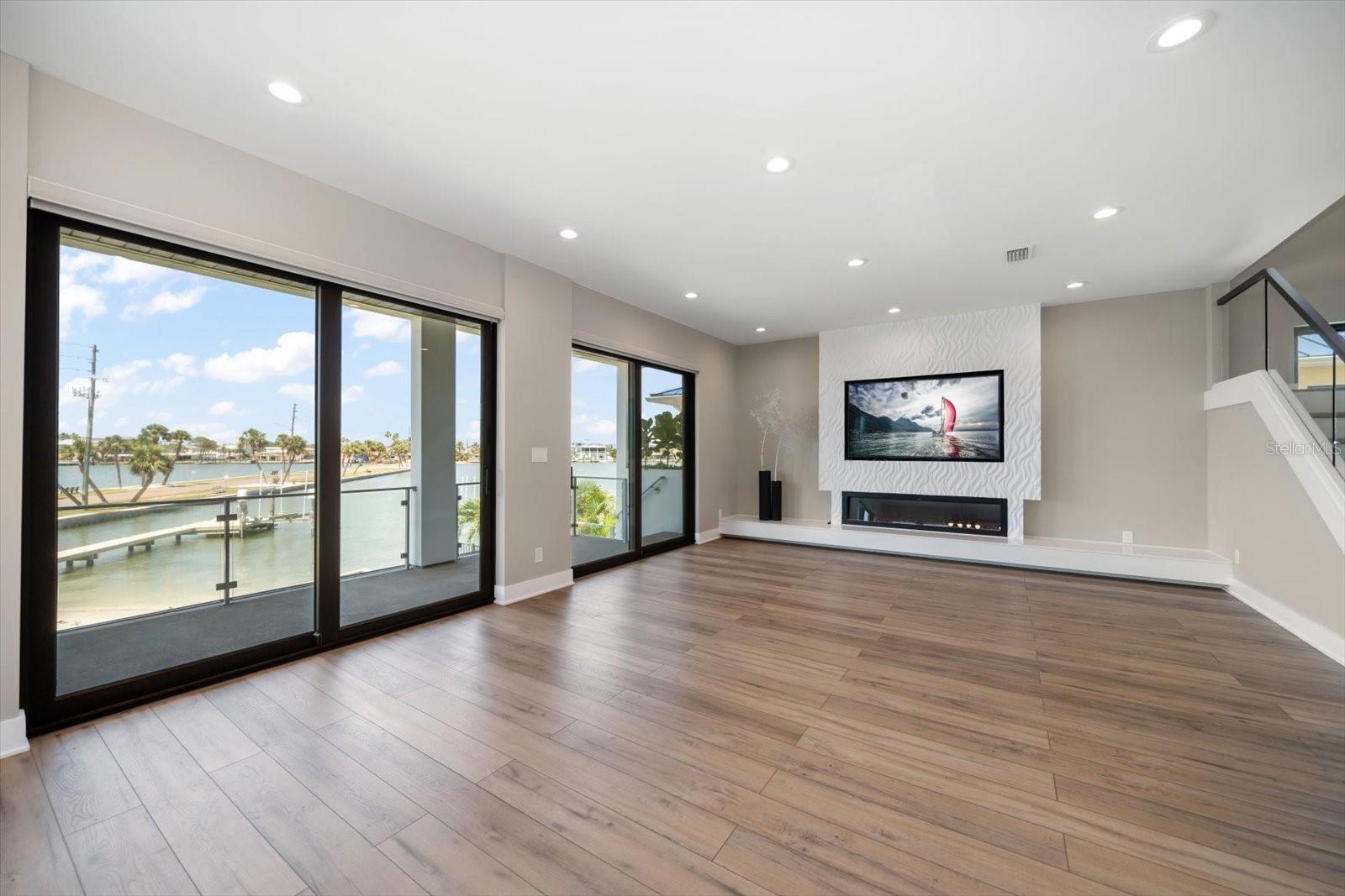 16047 REDINGTON DR, REDINGTON BEACH, FL — photo 11