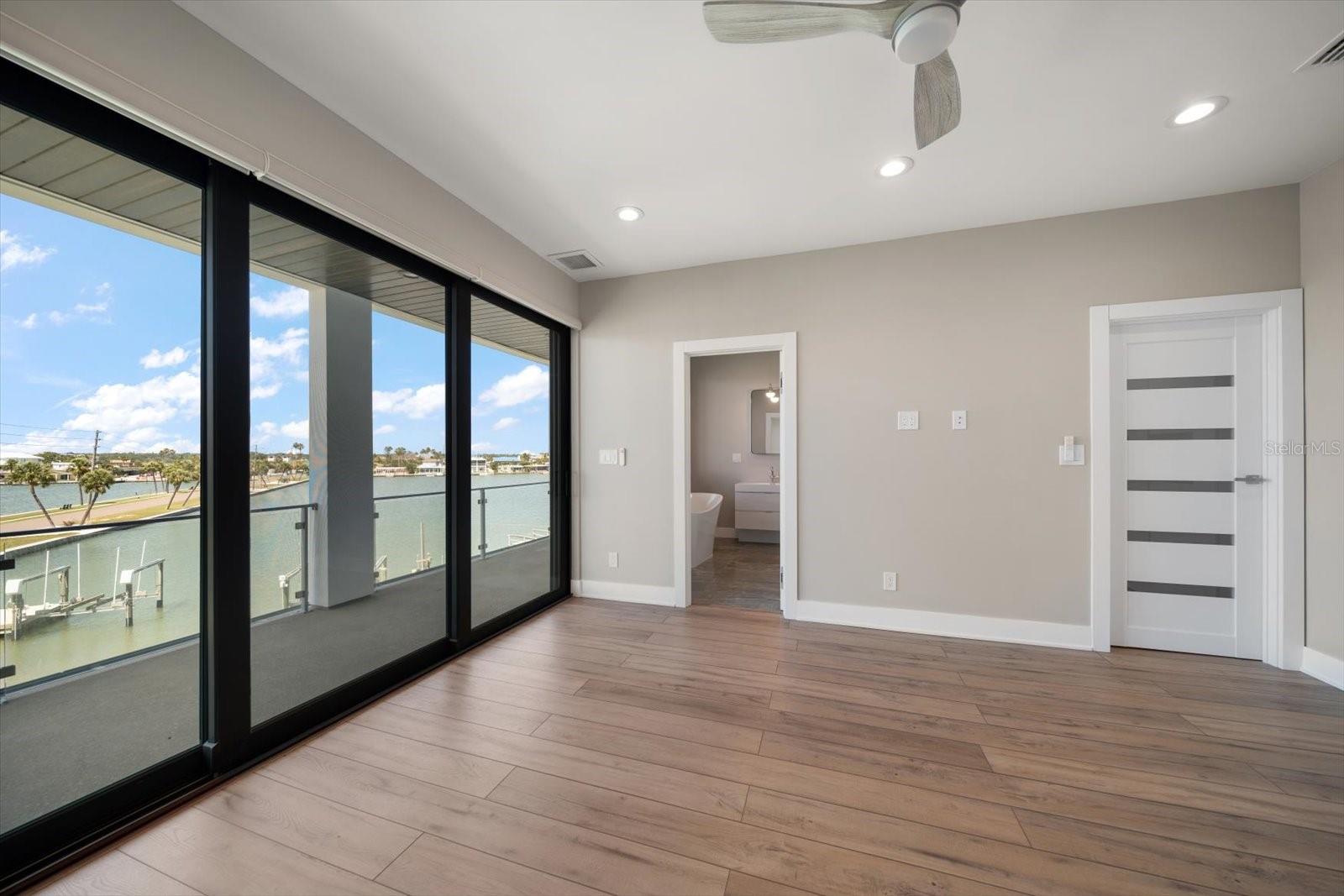 16047 REDINGTON DR, REDINGTON BEACH, FL — photo 43