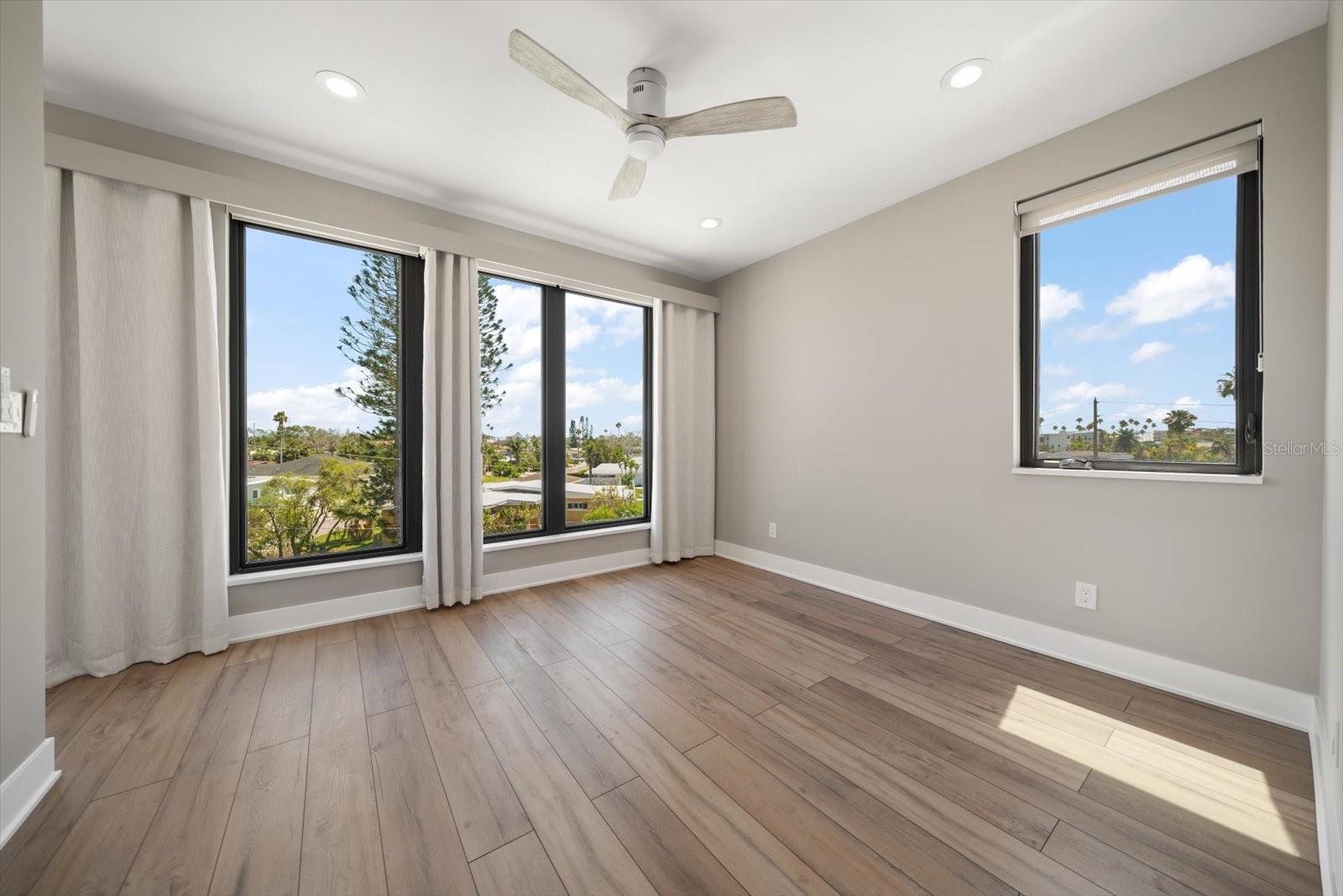 16047 REDINGTON DR, REDINGTON BEACH, FL — photo 58