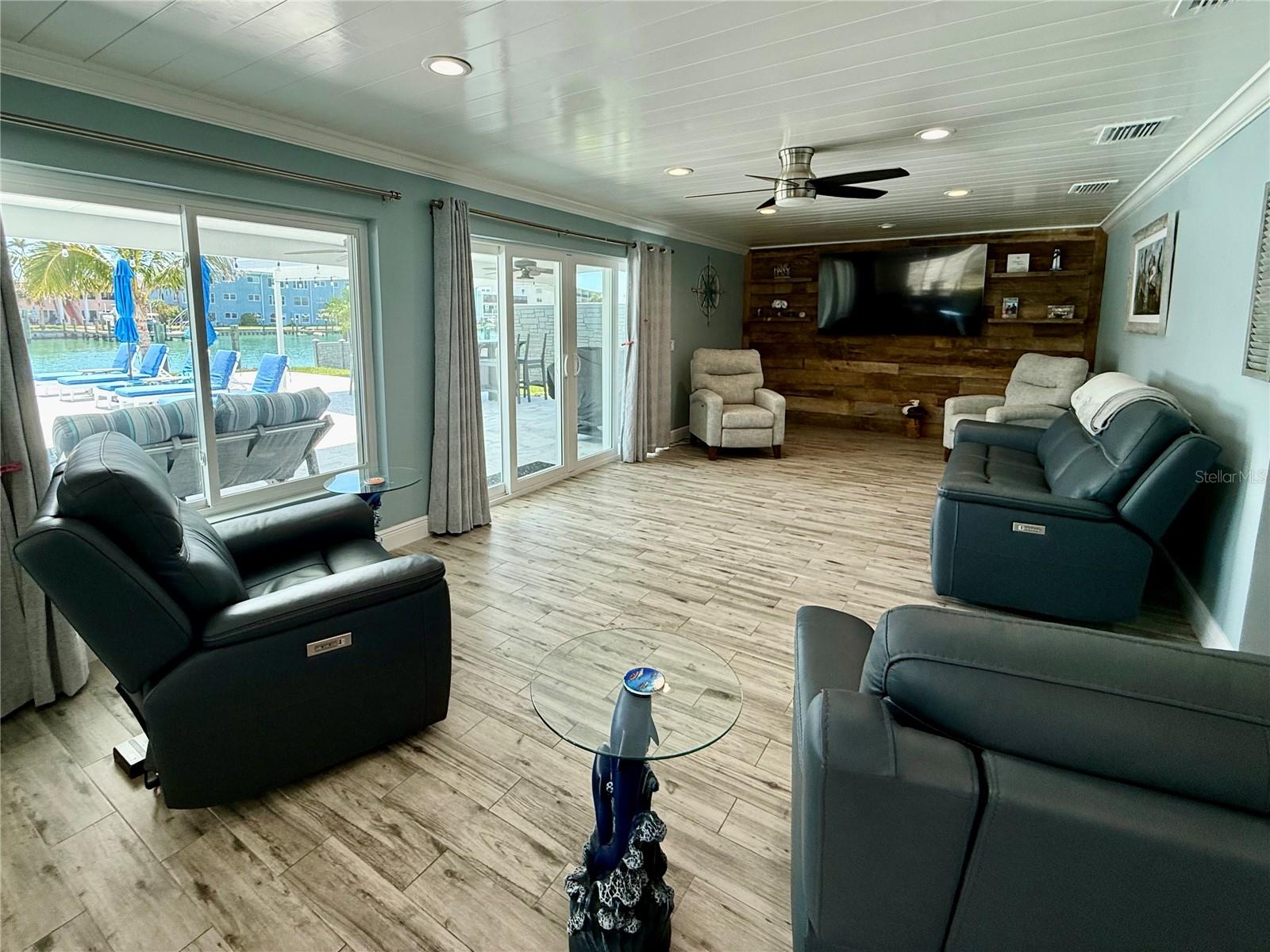 12300 4TH ST E, TREASURE ISLAND, FL — photo 31