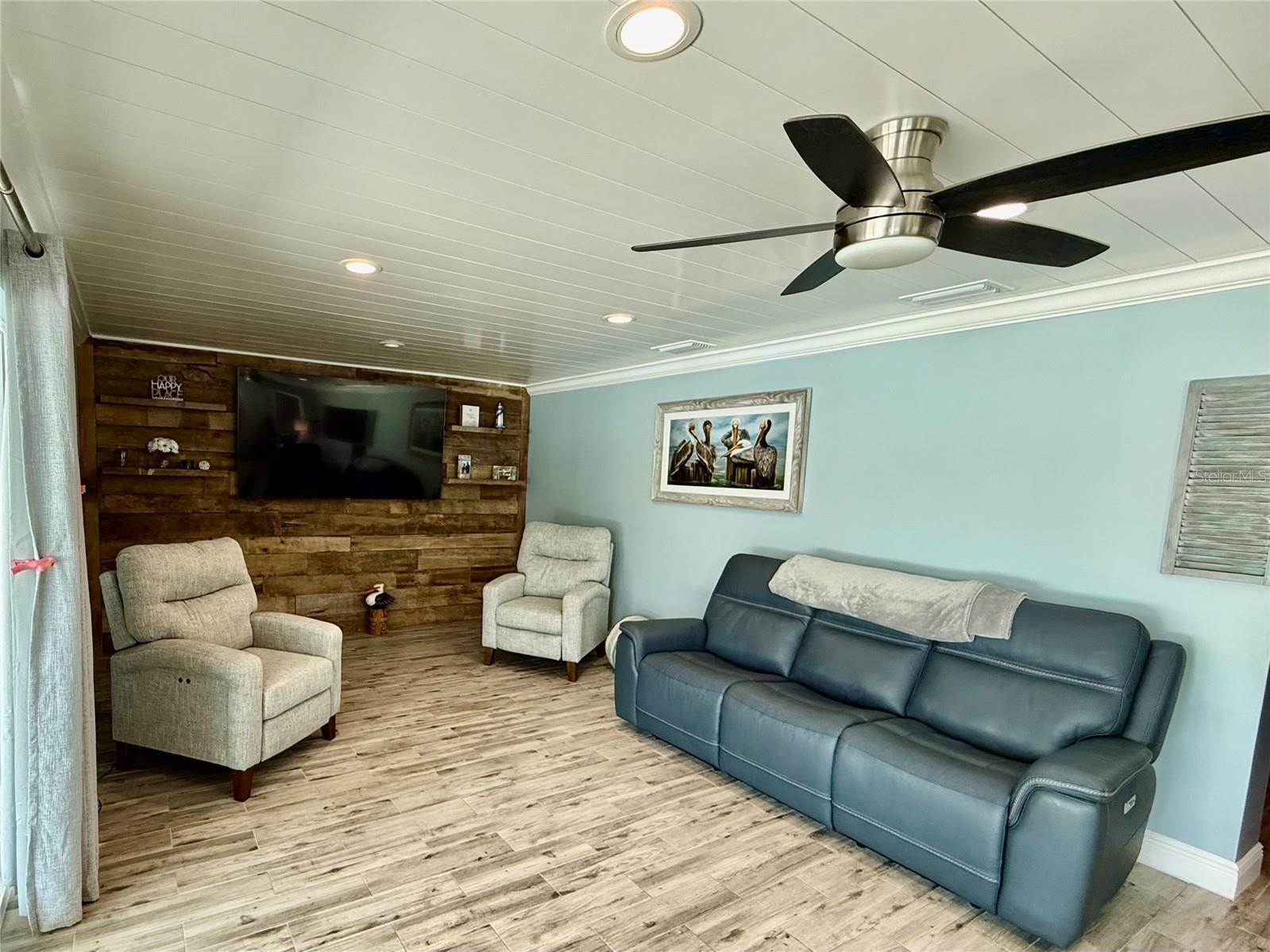 12300 4TH ST E, TREASURE ISLAND, FL — photo 33