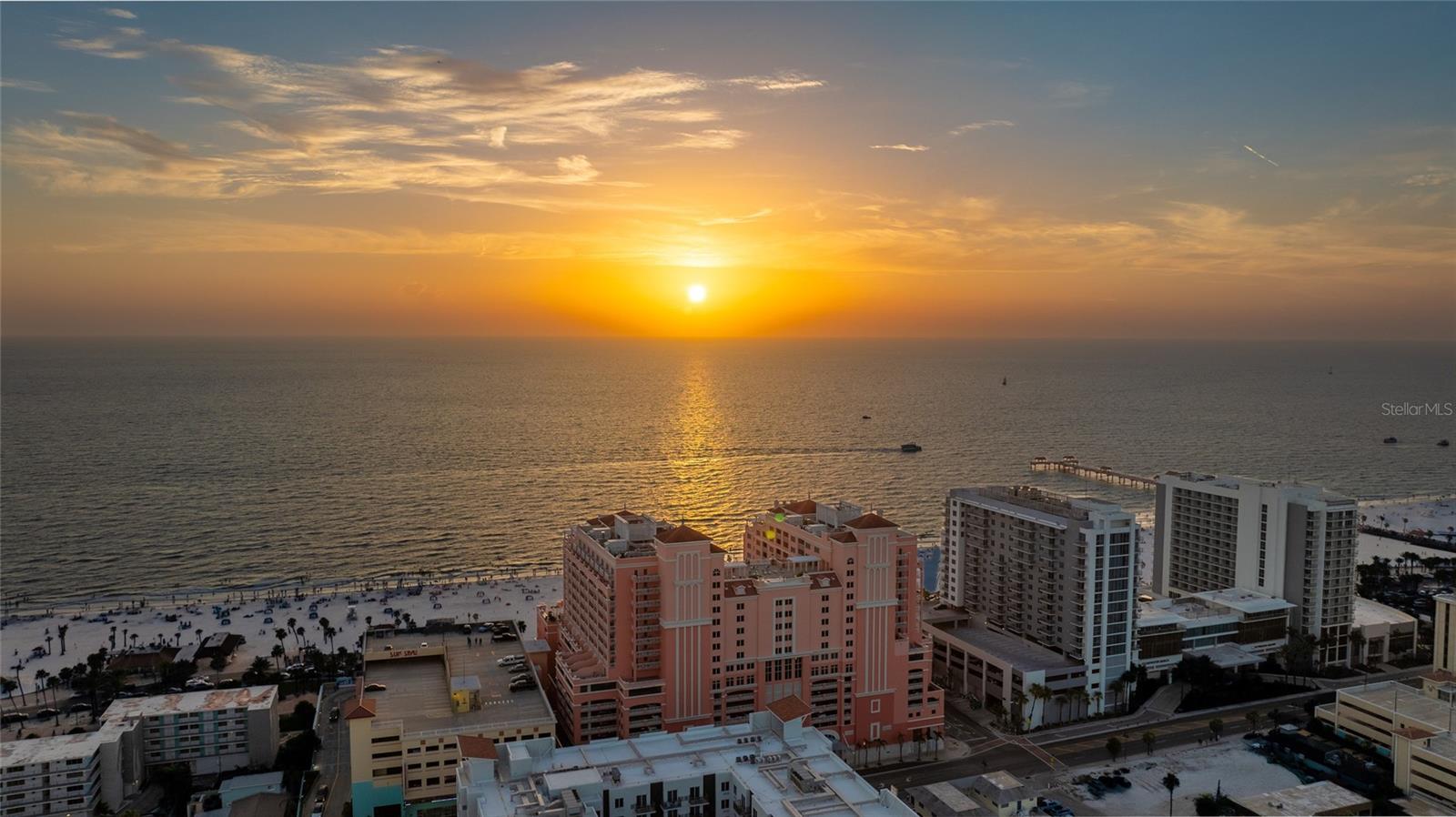 301 S GULFVIEW BLVD #301, CLEARWATER BEACH, FL