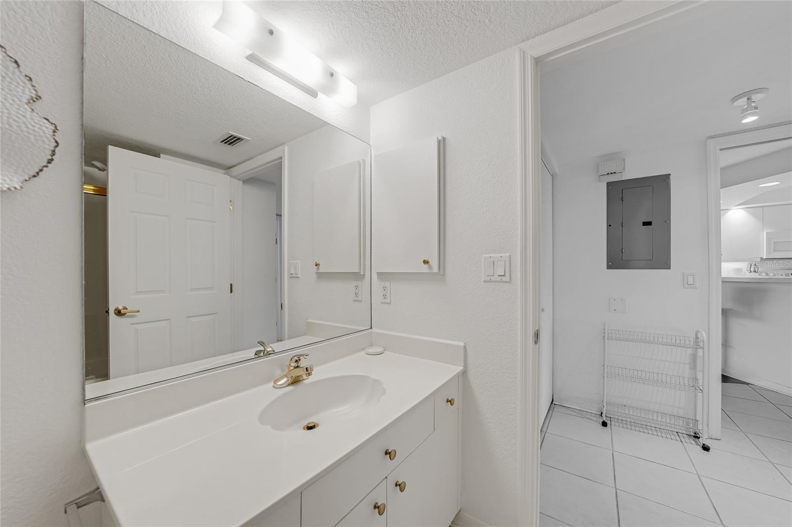 5725 GREENWOOD AVE #2101, NORTH PORT, FL — photo 23