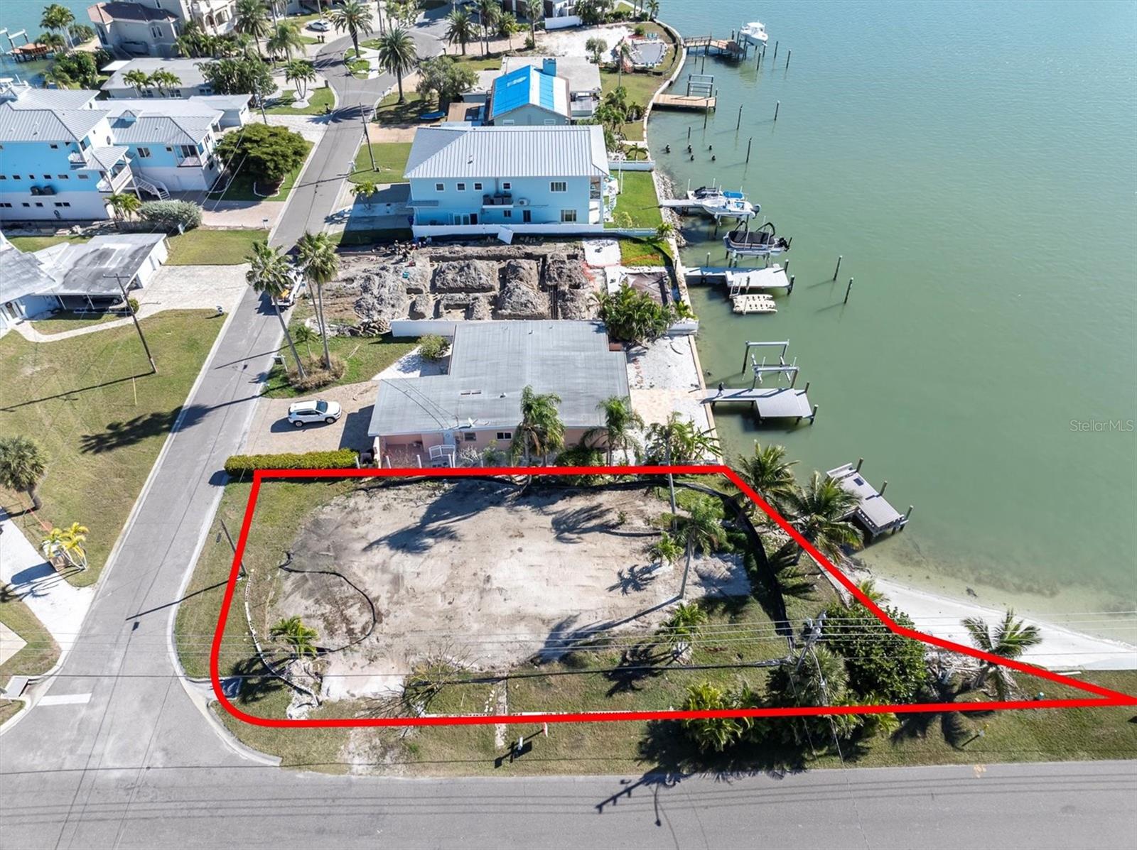 399 161ST AVE, REDINGTON BEACH, FL — photo 8