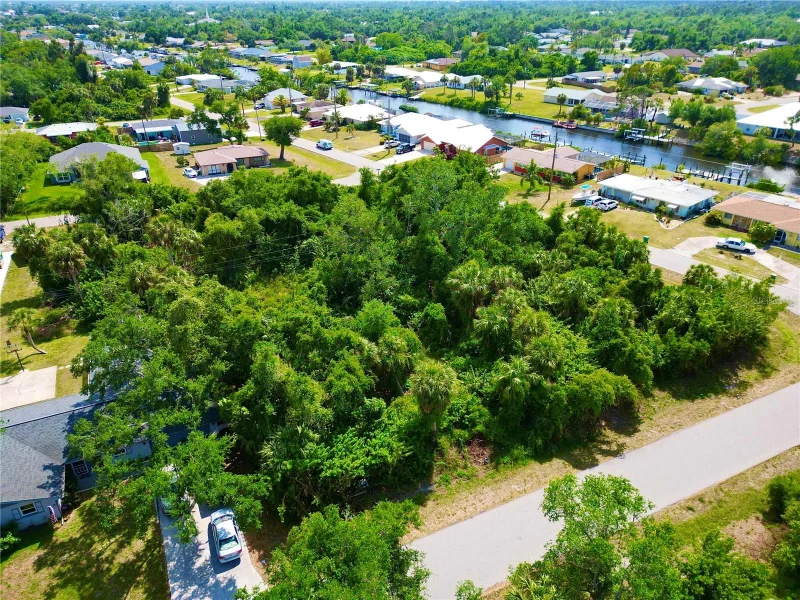 1181 BELMAR AVE, PORT CHARLOTTE, FL