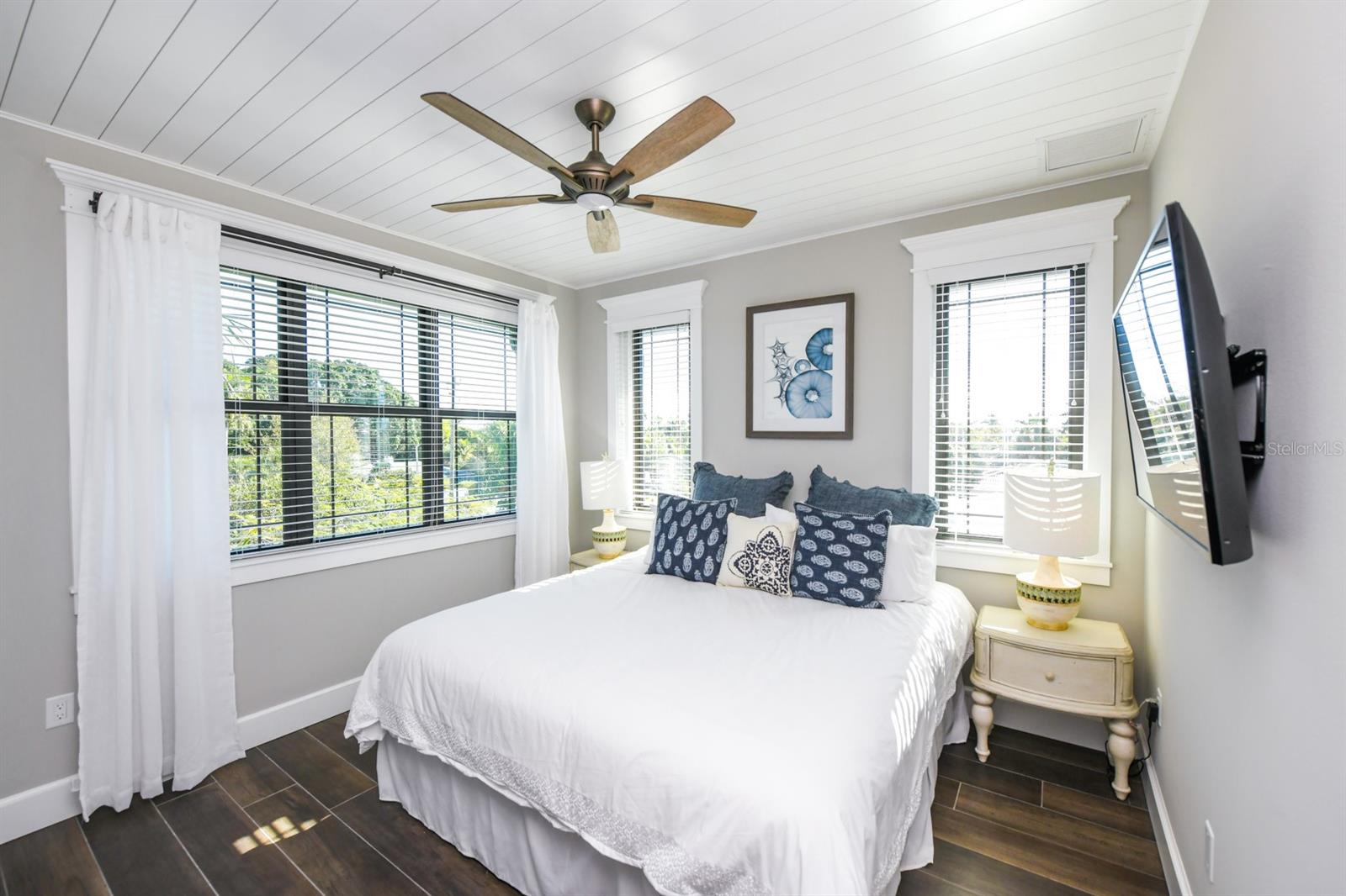 340 JACKSON DR, SARASOTA, FL — photo 30