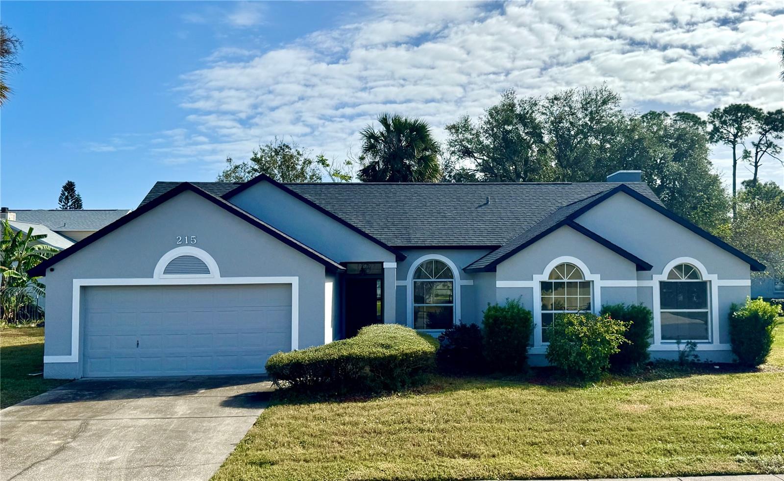 215 HOLLOWBROOK CIR, DAYTONA BEACH, FL