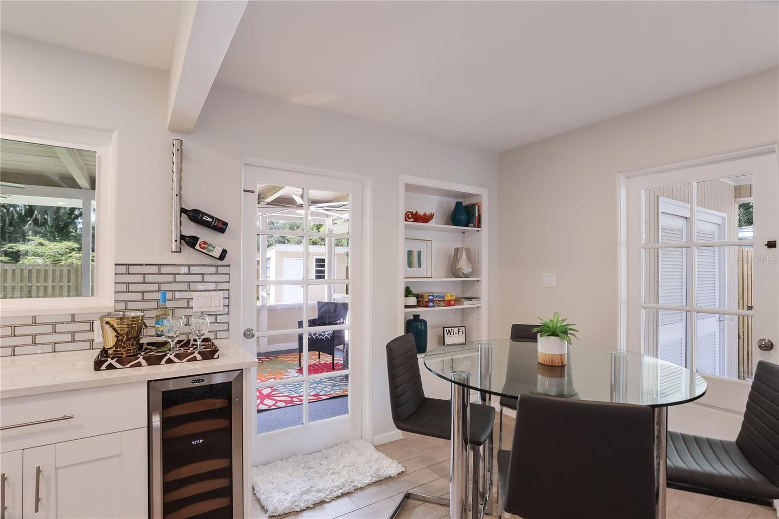 2266 CLEMATIS ST, SARASOTA, FL — photo 9
