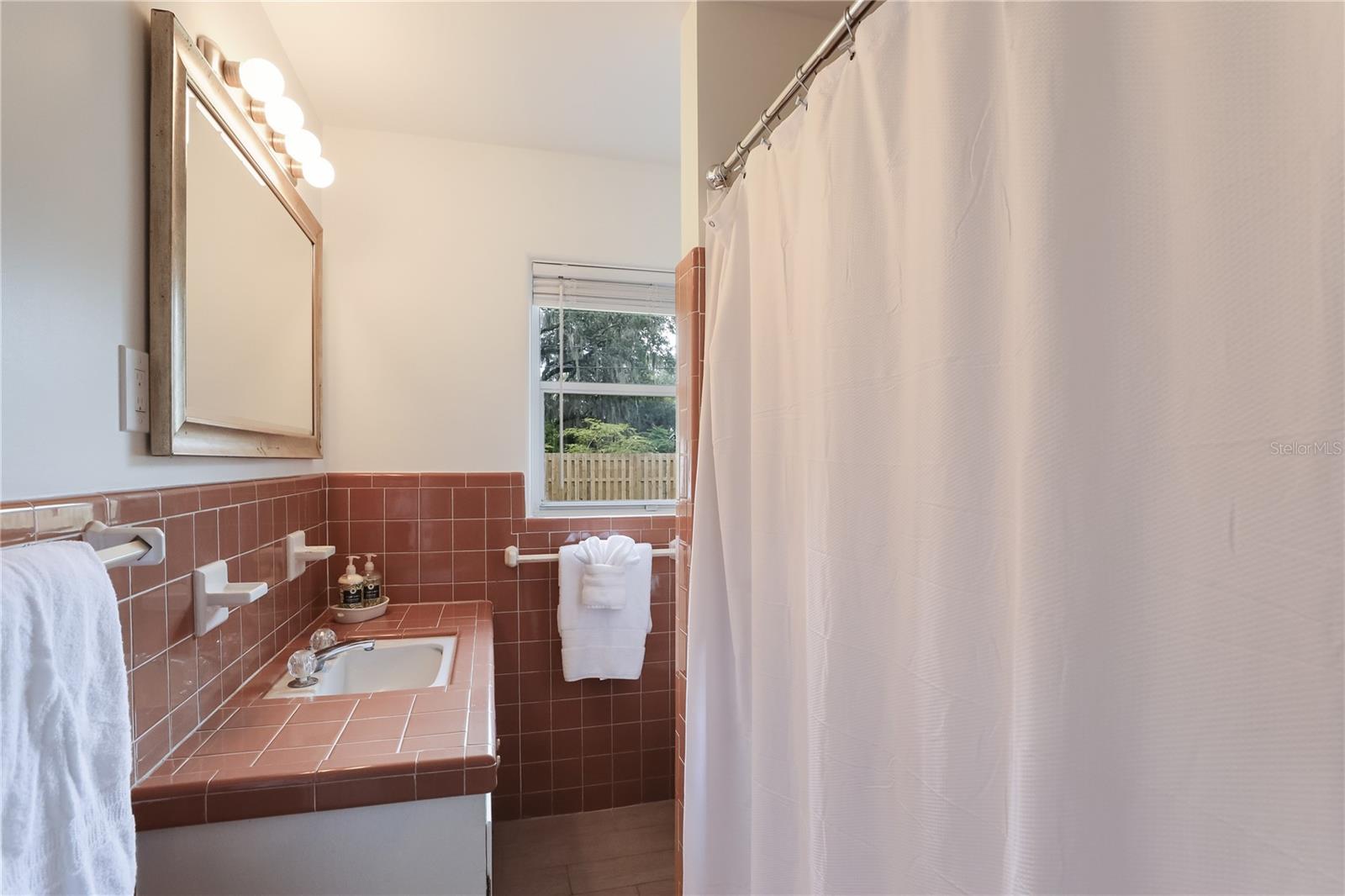2266 CLEMATIS ST, SARASOTA, FL — photo 15