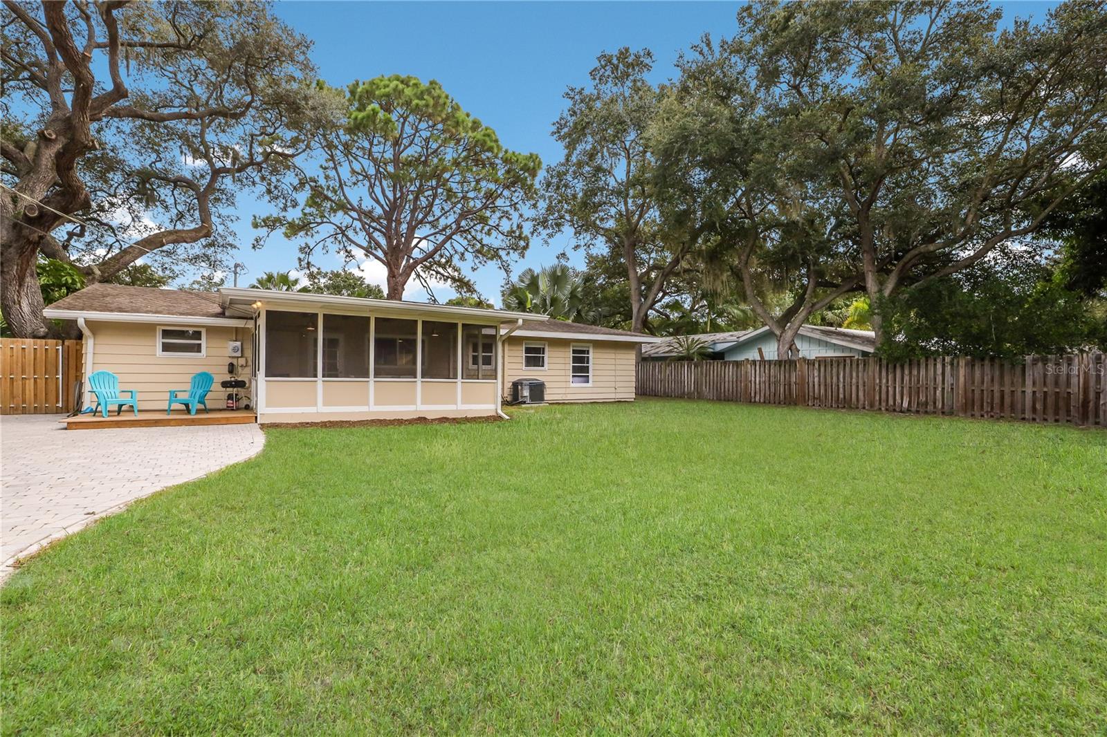 2266 CLEMATIS ST, SARASOTA, FL — photo 19