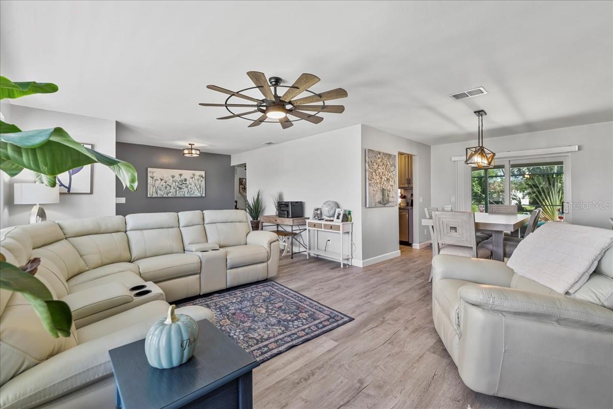 206 SE 45TH TER, CAPE CORAL, FL — photo 12