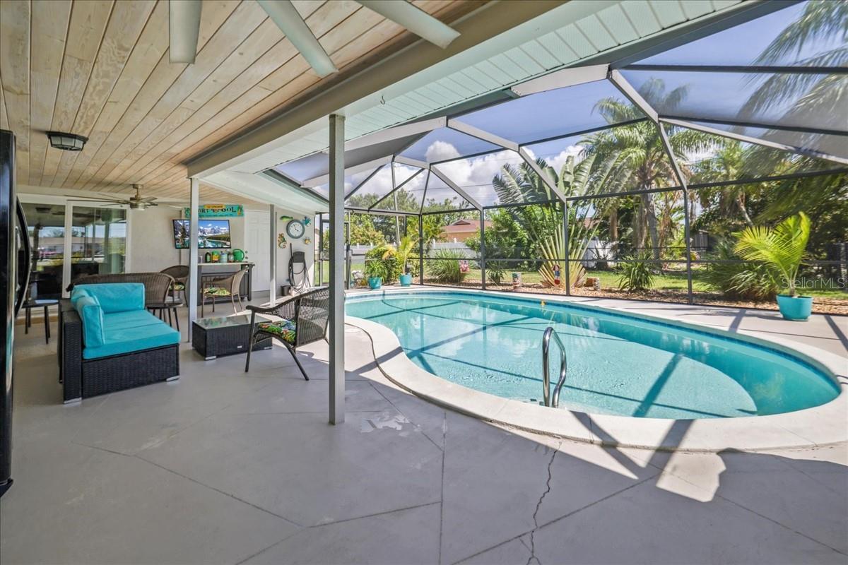 206 SE 45TH TER, CAPE CORAL, FL — photo 28