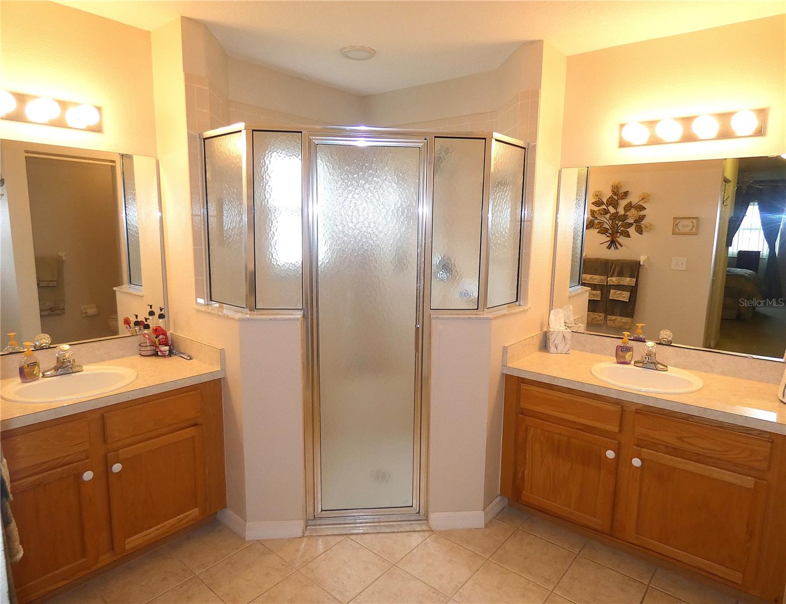 751 OLD OAKS LN, LEESBURG, FL — photo 39