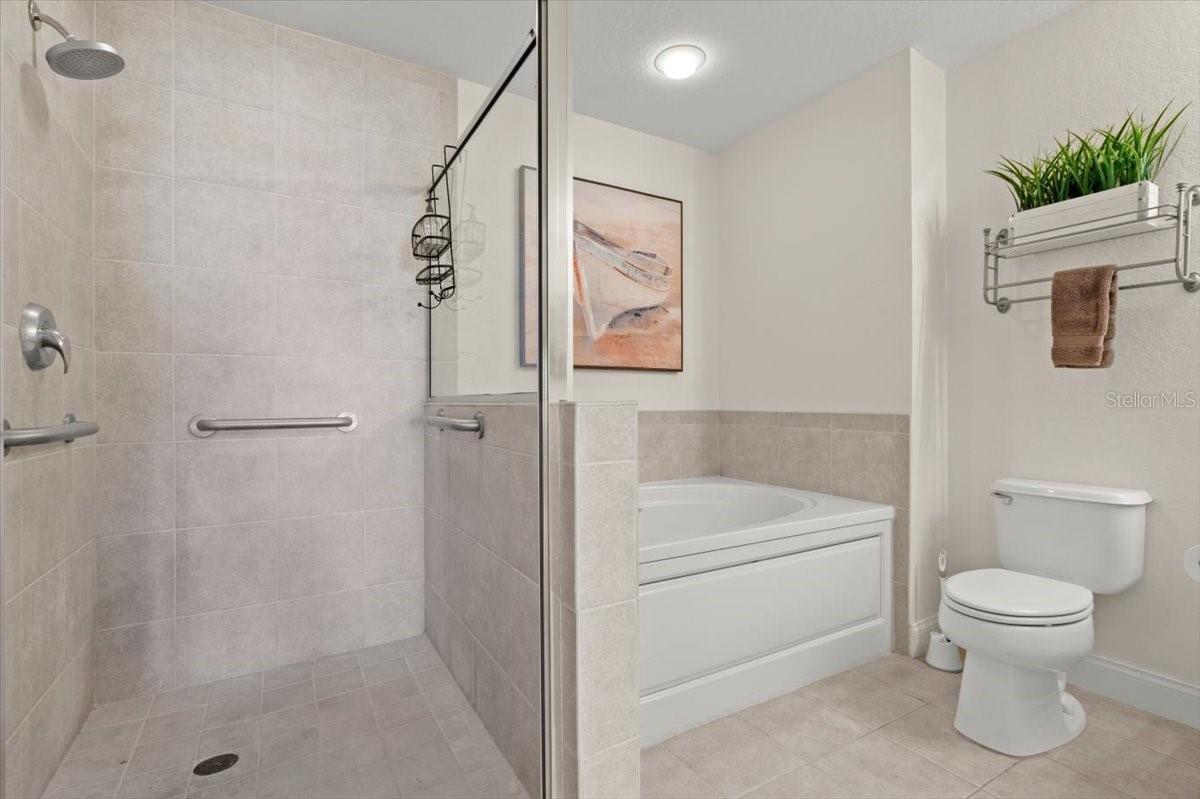 2 OCEANS WEST BLVD #702, DAYTONA BEACH, FL — photo 16