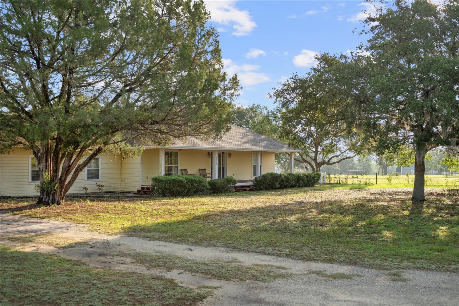 16017 JOHNS LAKE RD, CLERMONT, FL