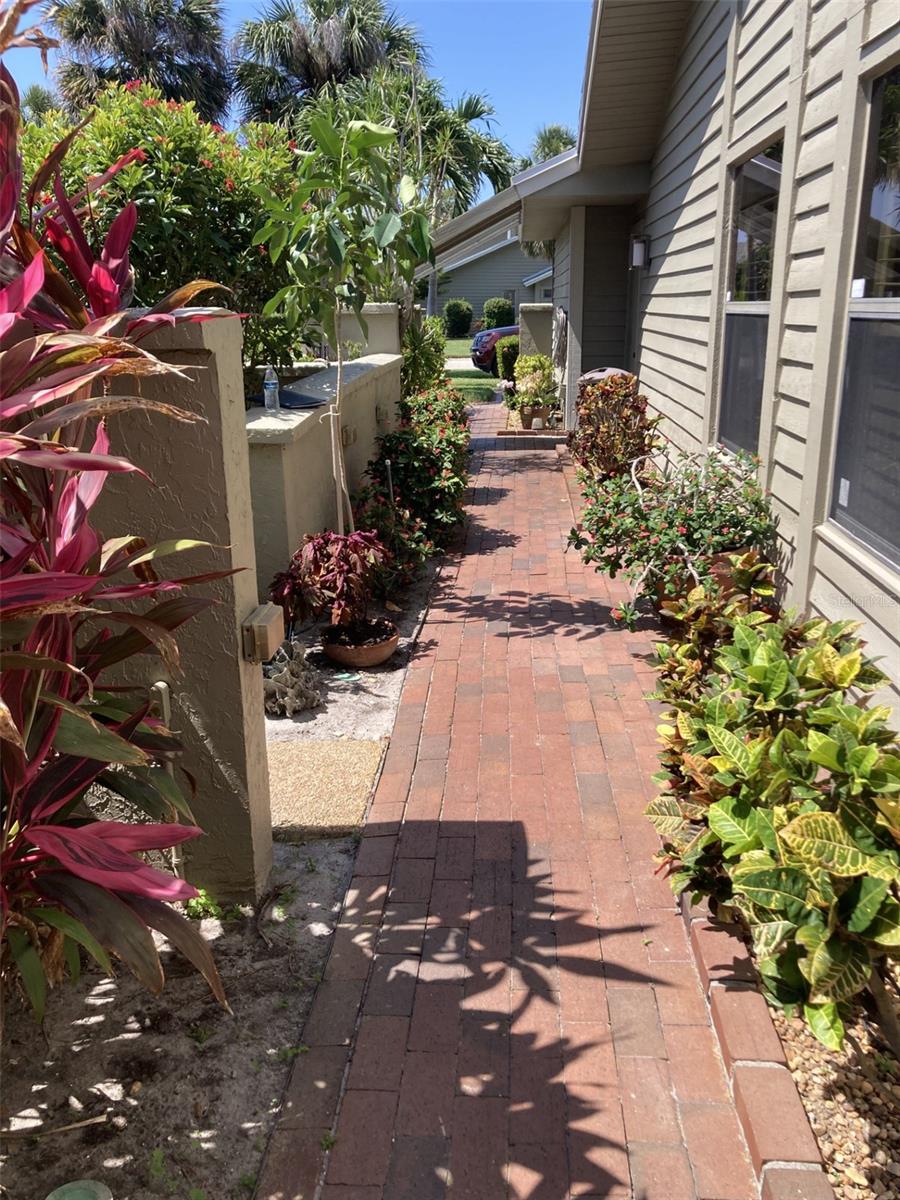 3407 AVENIDA MADERA #A, BRADENTON, FL — photo 3