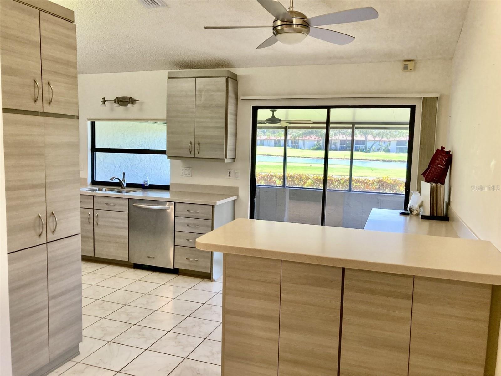 3407 AVENIDA MADERA #A, BRADENTON, FL — photo 10