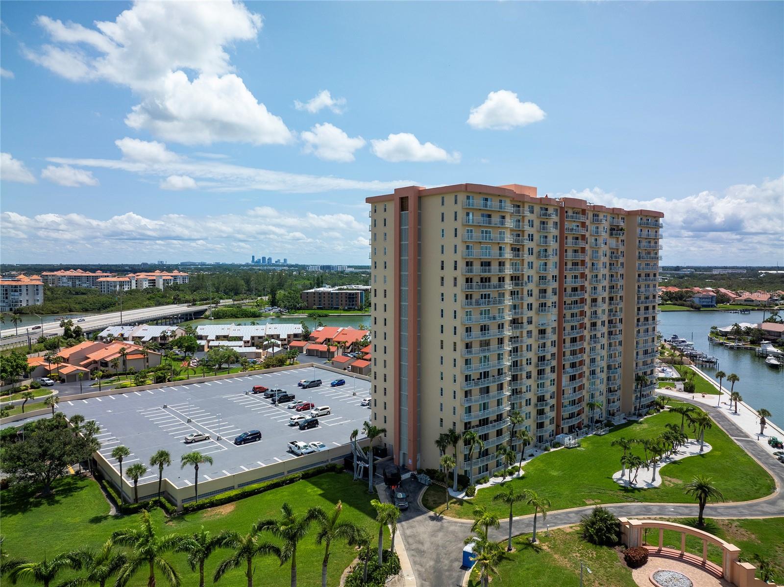 4900 BRITTANY DR S #613, ST PETERSBURG, FL — photo 31