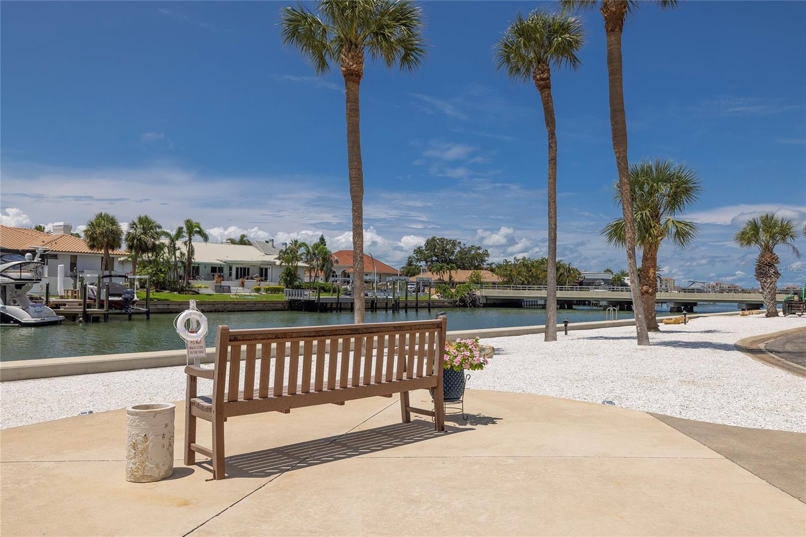 4900 BRITTANY DR S #613, ST PETERSBURG, FL — photo 42