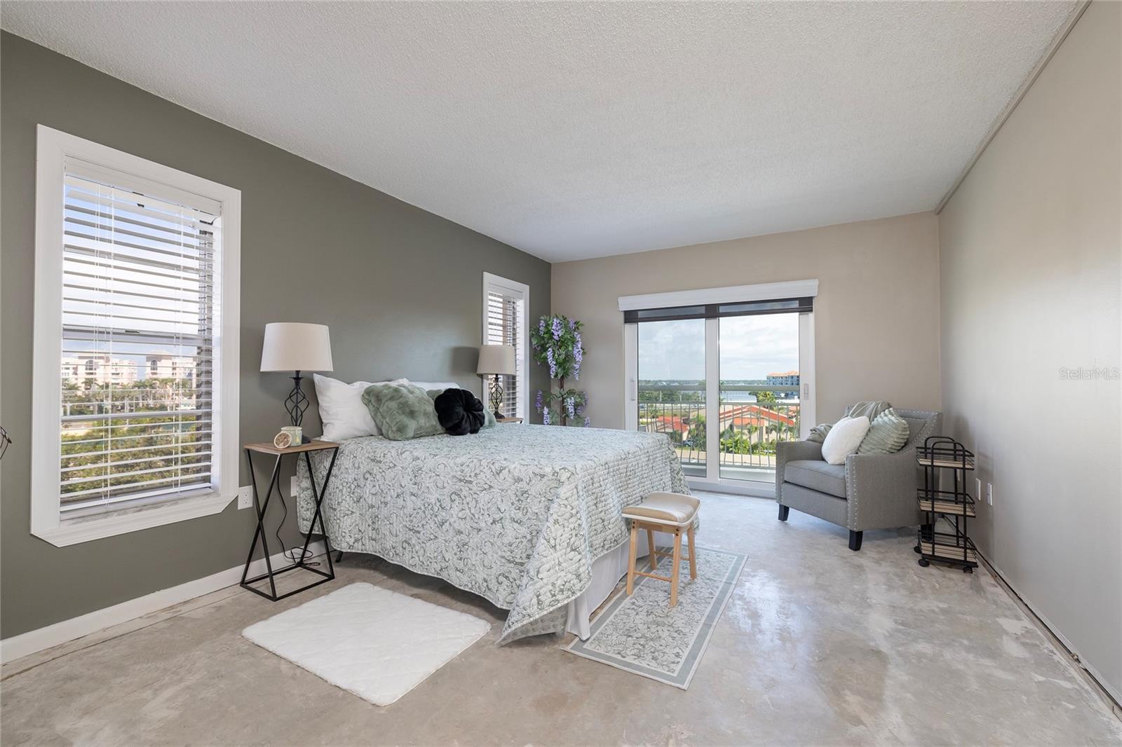 4900 BRITTANY DR S #613, ST PETERSBURG, FL — photo 16