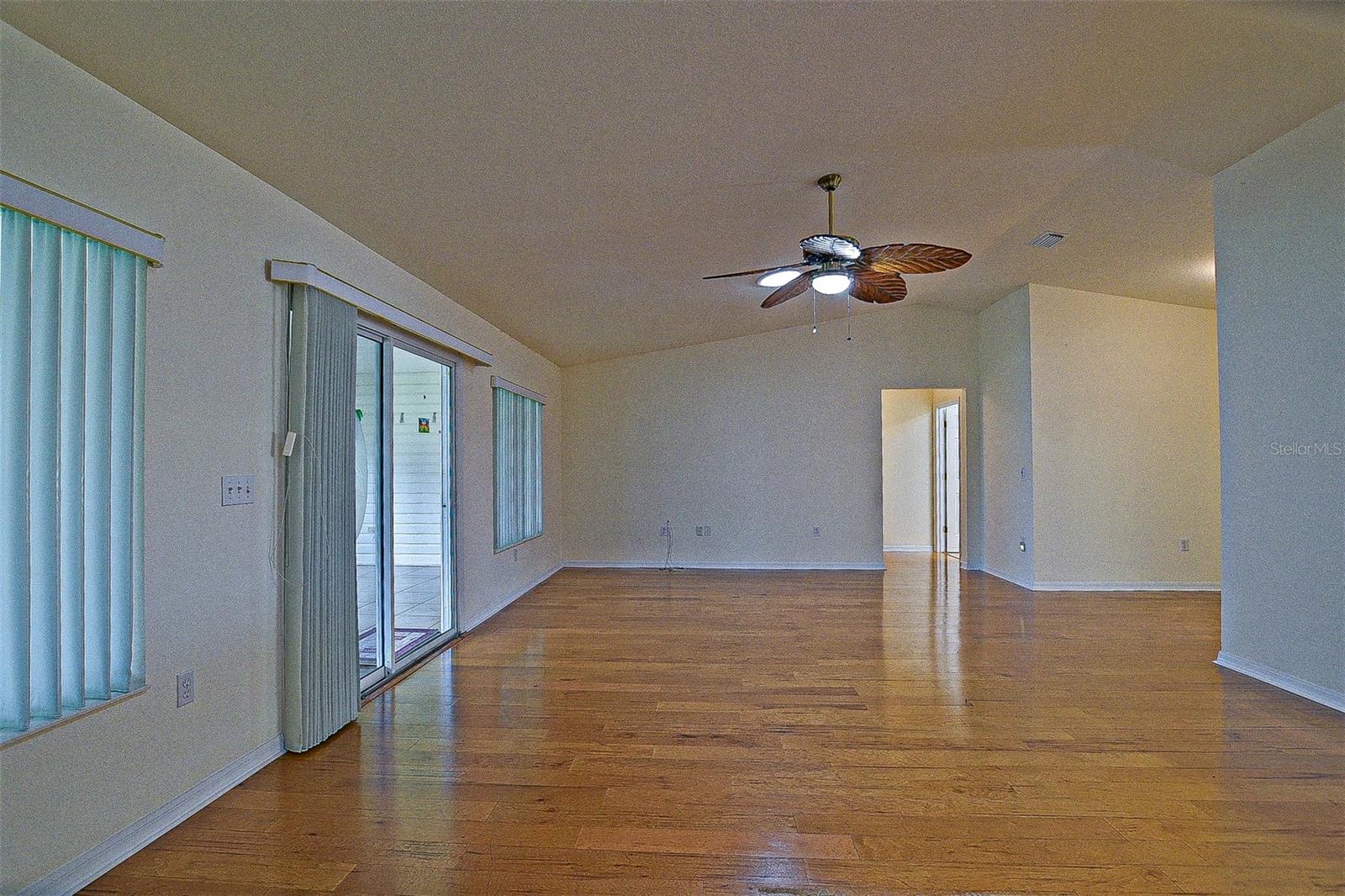 13863 SE 85TH CIR, SUMMERFIELD, FL — photo 32