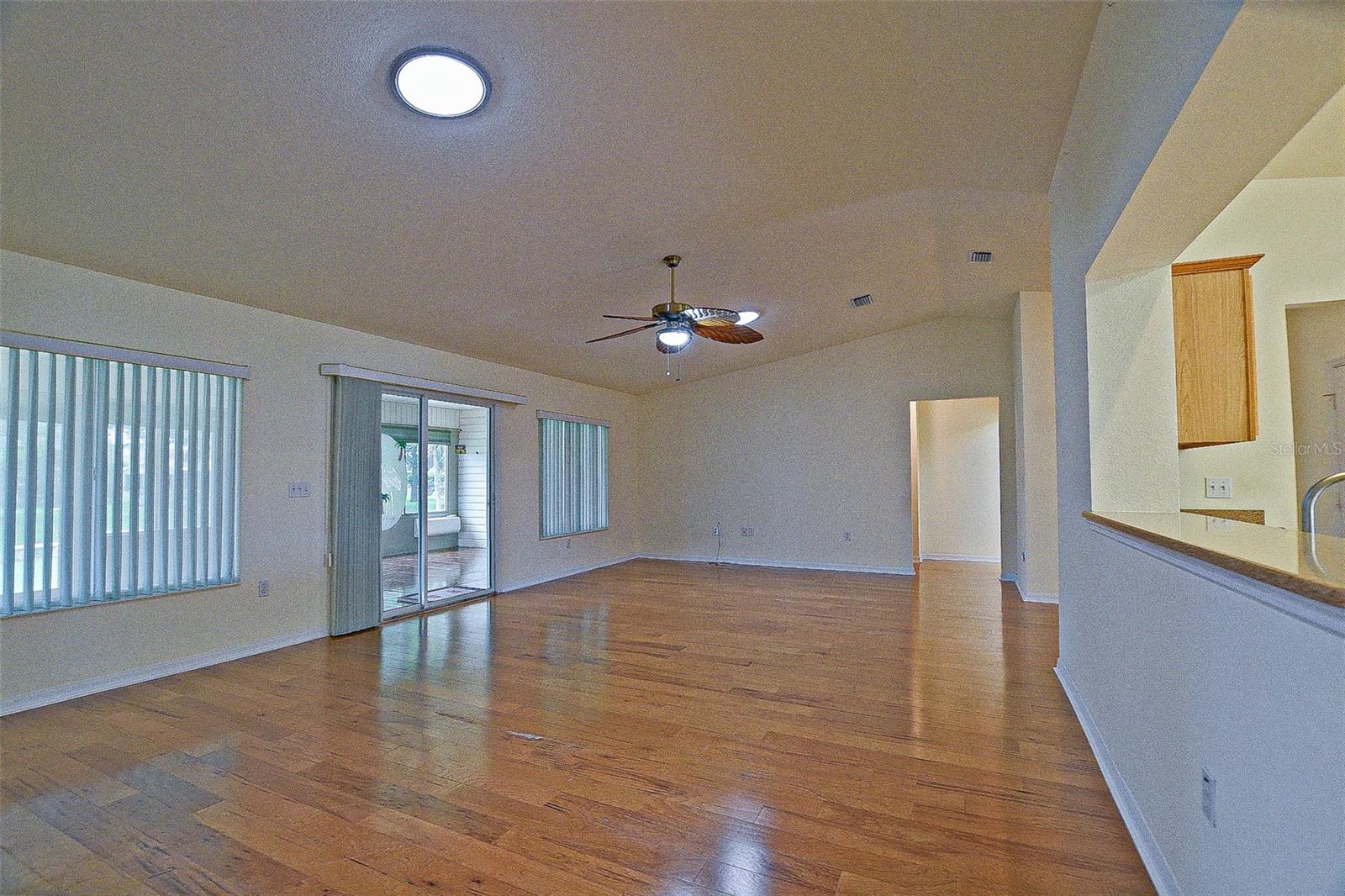 13863 SE 85TH CIR, SUMMERFIELD, FL — photo 34