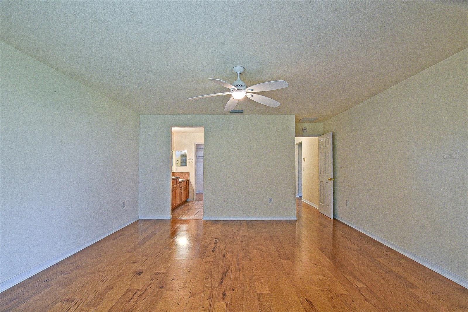 13863 SE 85TH CIR, SUMMERFIELD, FL — photo 43
