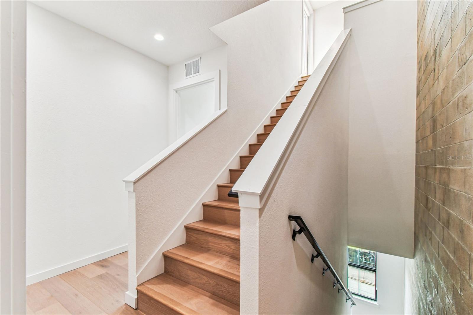 1218 E KAY ST #24, TAMPA, FL — photo 45