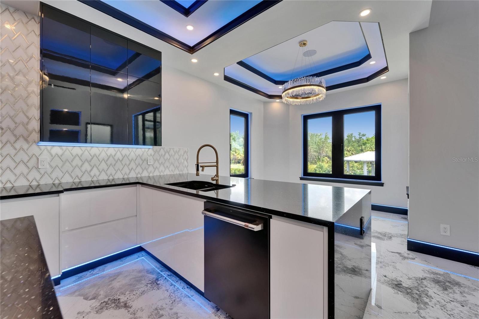 6520 SIMONE SHORES CIR, APOLLO BEACH, FL — photo 55