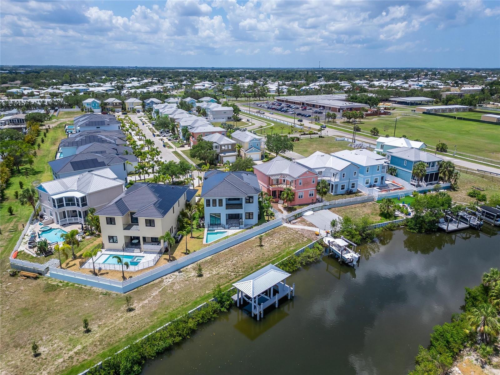 6520 SIMONE SHORES CIR, APOLLO BEACH, FL — photo 93