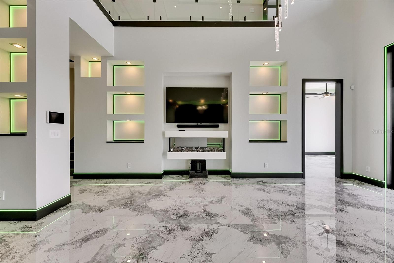6526 SIMONE SHORES CIR, APOLLO BEACH, FL — photo 11