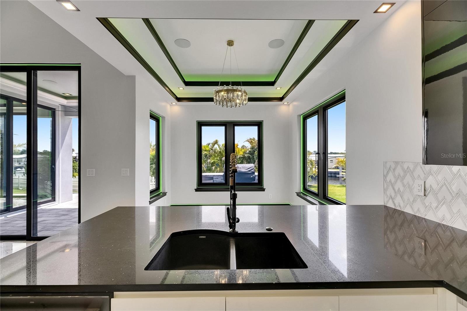 6526 SIMONE SHORES CIR, APOLLO BEACH, FL — photo 25