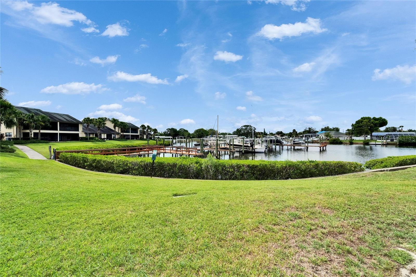 644 YARDARM DR #22, APOLLO BEACH, FL — photo 35