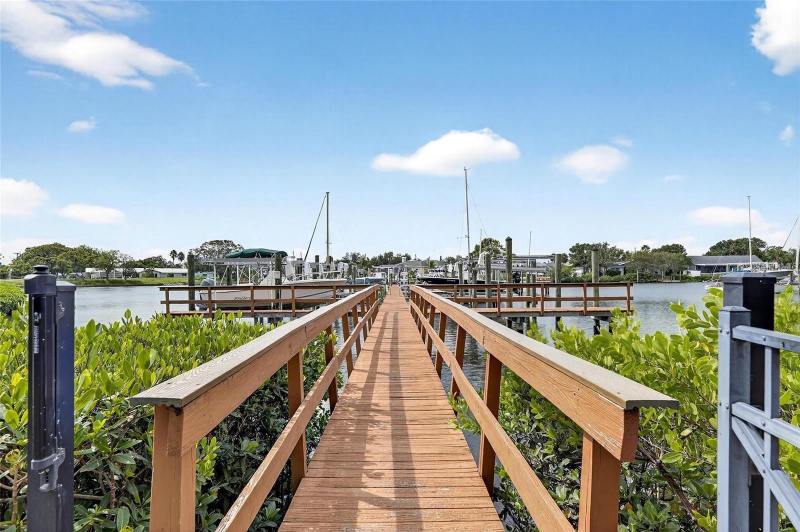 644 YARDARM DR #22, APOLLO BEACH, FL — photo 48