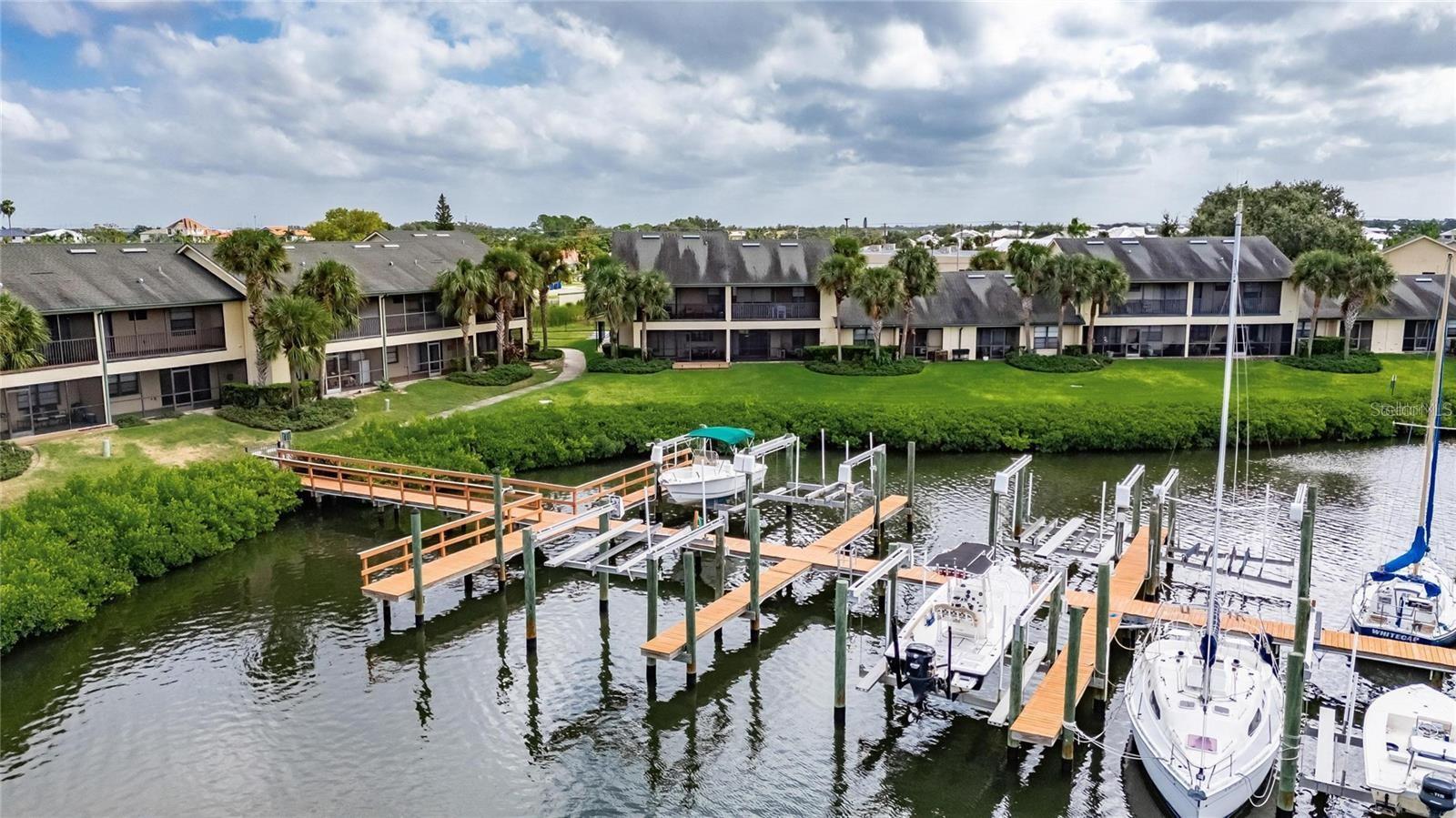 644 YARDARM DR #22, APOLLO BEACH, FL — photo 53