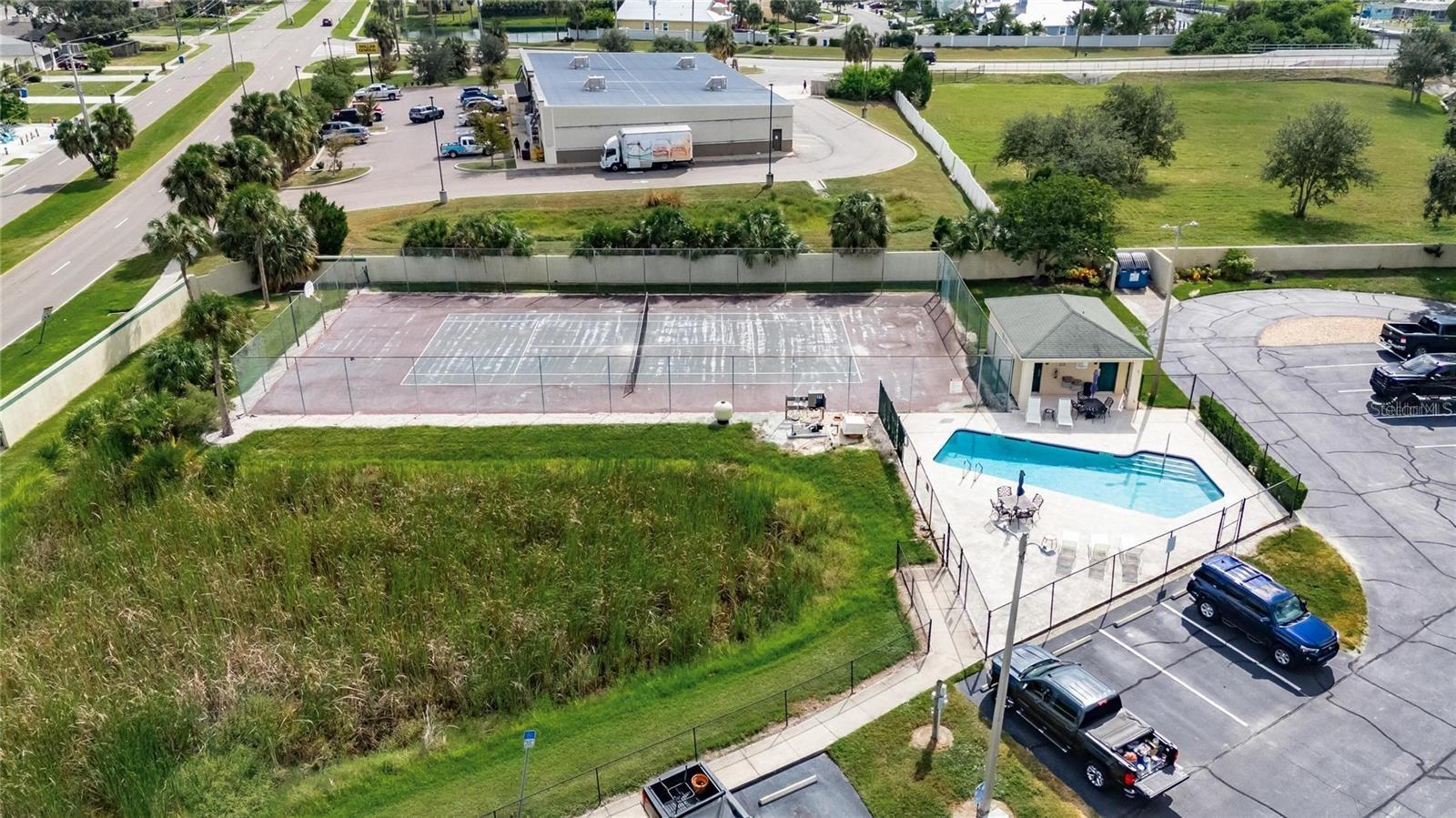 644 YARDARM DR #22, APOLLO BEACH, FL — photo 58