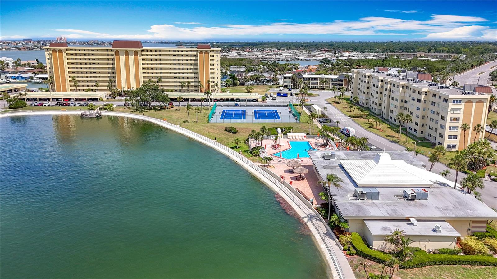 4725 COVE CIRCLE #908, ST PETERSBURG, FL — photo 42